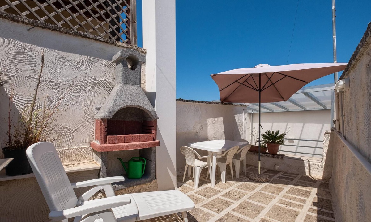 Squinzano House | Holiday Home 'Amata Salentina' close to Centre with Terraces & Wi-Fi
