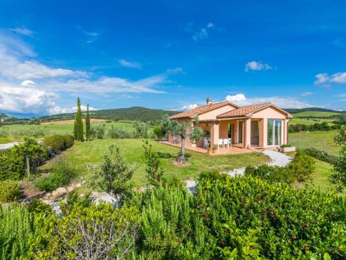 Bibbona House | Holiday Home Il Fienile by Interhome