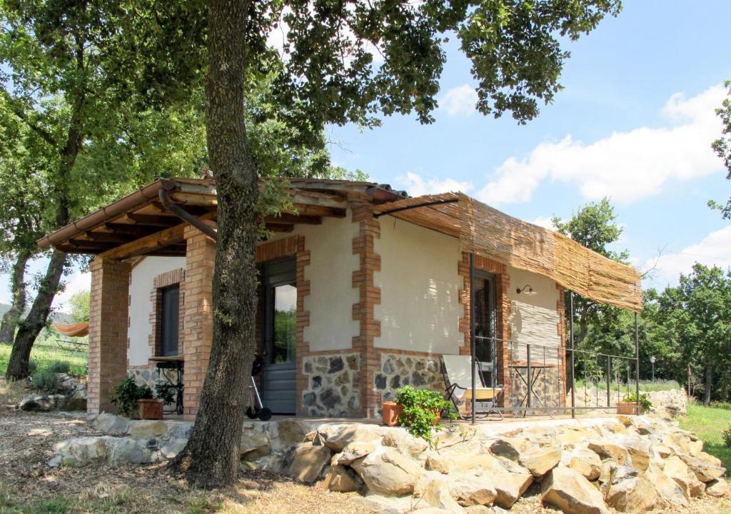 Bolsena House | Holiday Home Il Podere del Lago by Interhome