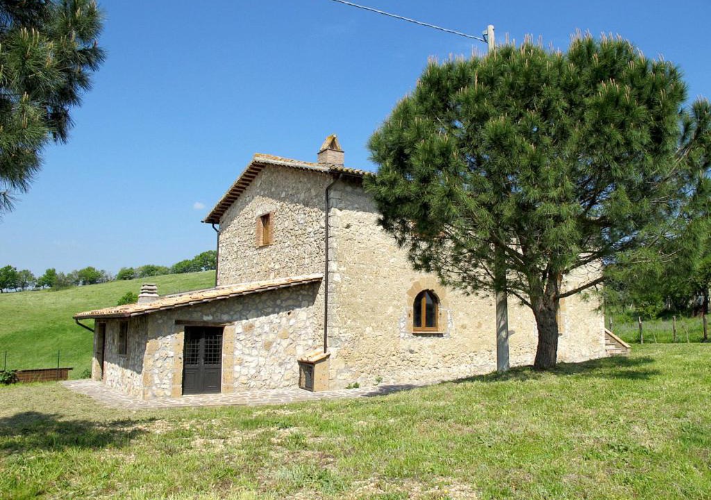 Bagnoregio House | Holiday Home Sociano by Interhome