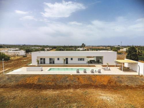 Carovigno House | Holiday Home Villa Donnosanto 5 Minuten vom Strand entfernt- Ostuni 10km by Interhome