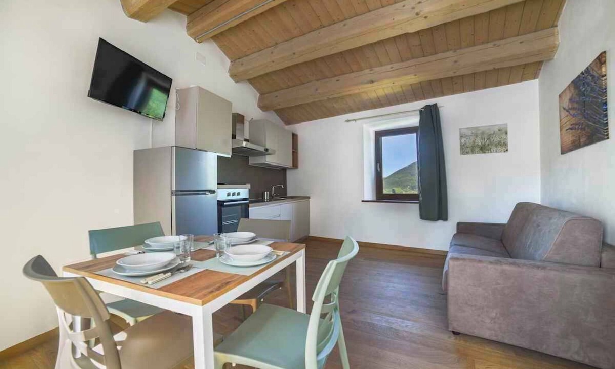 Fabriano House | Holiday home with terrace