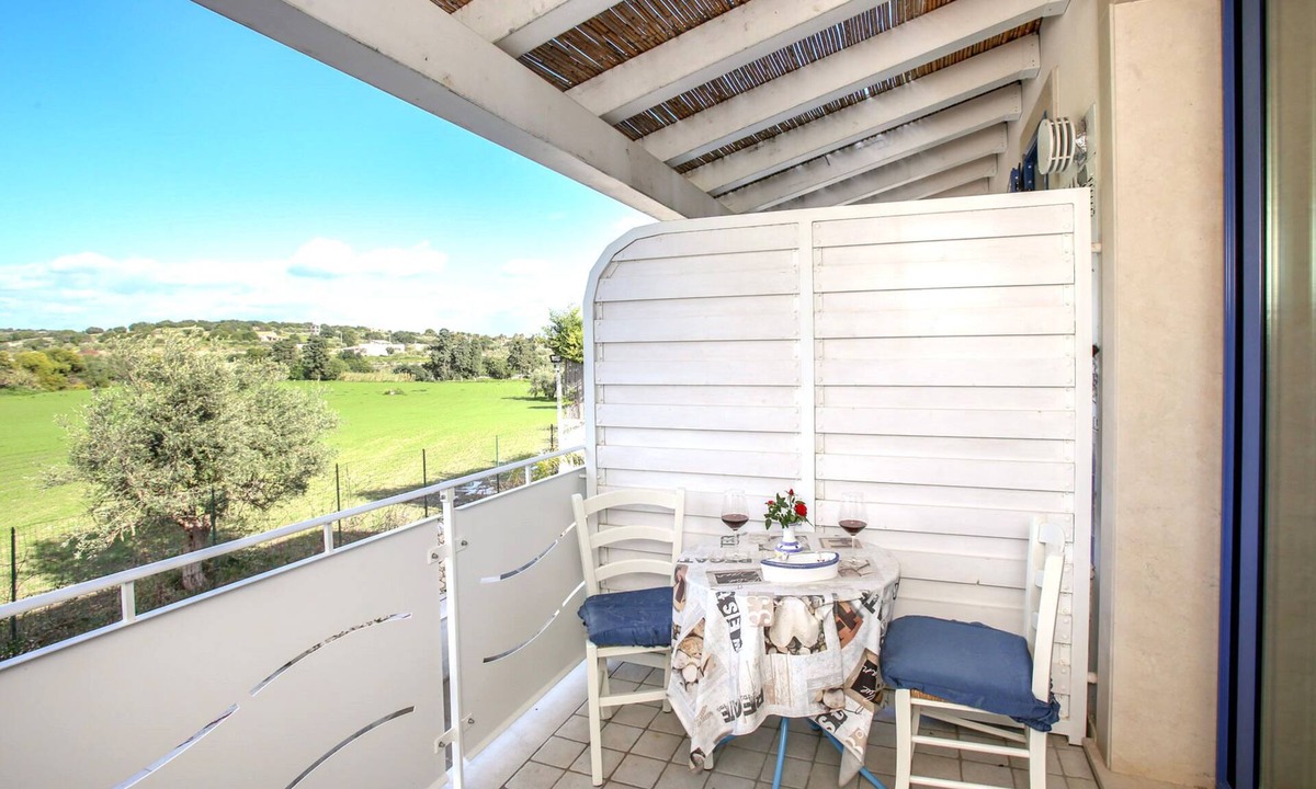 Pozzallo House | Home Pegasus in VILLA SEA SKY- swimming pool -100 meters away the beach