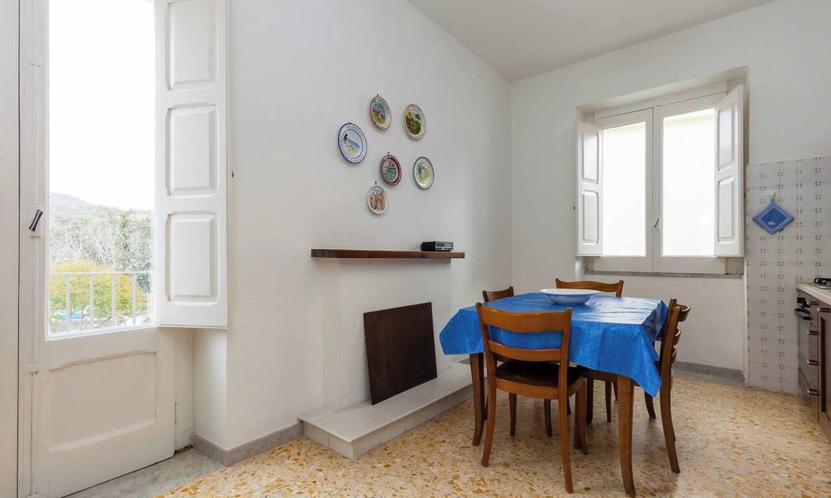 Ceraso Apartment | Homerez - Apartment in Ceraso