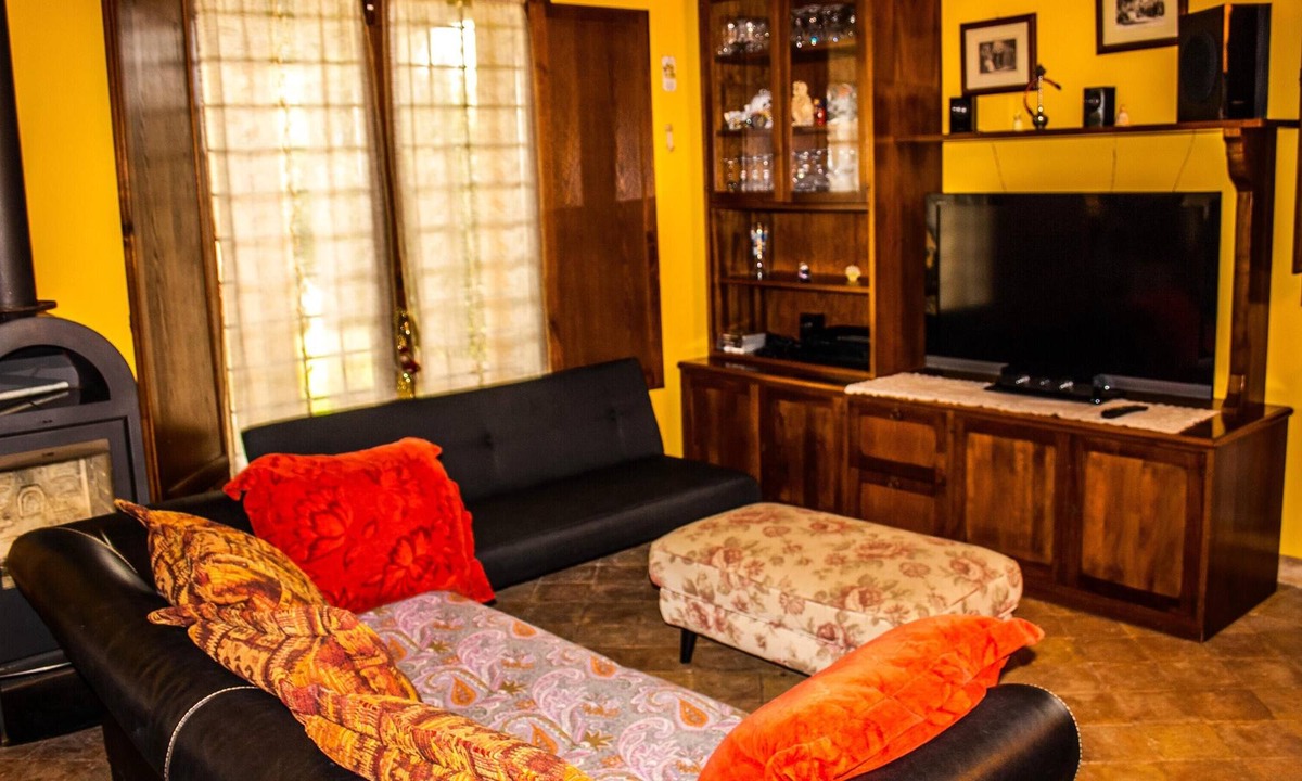 Montecampano Villa | Homerez - Big villa for 10 ppl. with swimming-pool at Montecampano