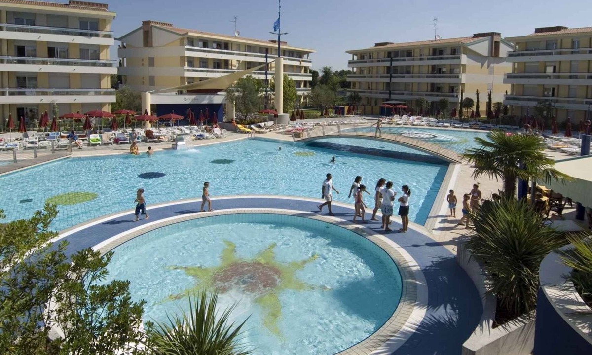 Bibione Condo | Hotel apartment with air conditioning and balcony