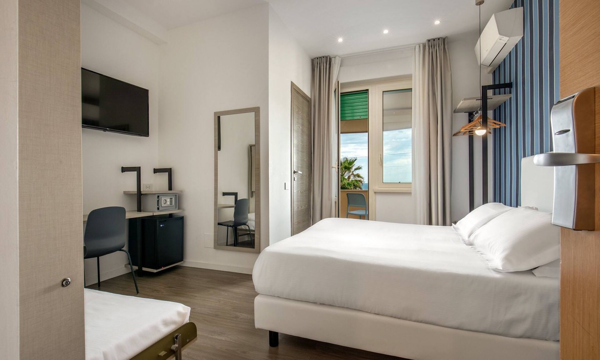 Quartiere XXXIII Lido di Ostia Ponente Hotel | Hotel La Scaletta