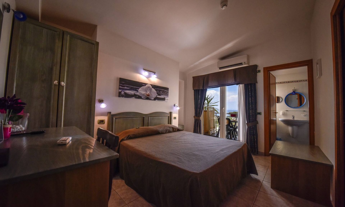 Corigliano Calabro Hotel | Hotel La Villa