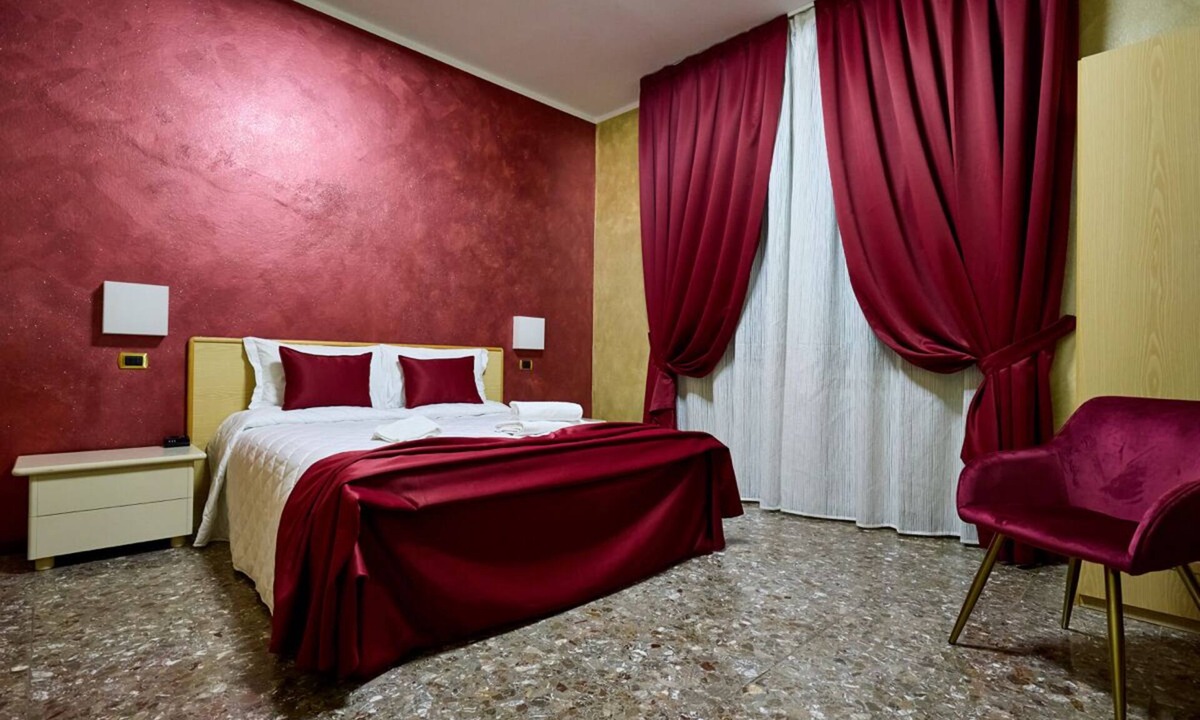 Altedo Hotel | HOTEL PARADISO