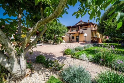 San Felice Circeo Bed & Breakfast | I Lecci Guesthouse