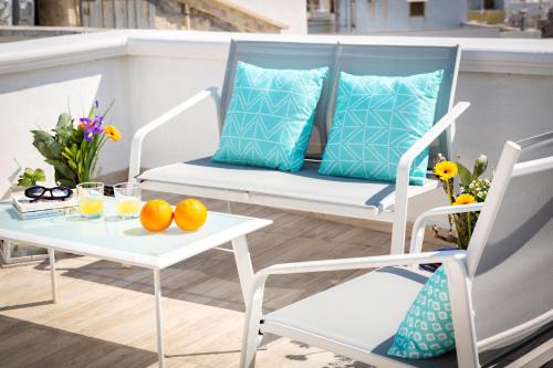 Polignano a Mare House | Il Balconcino nel Vicolo Short Lets
