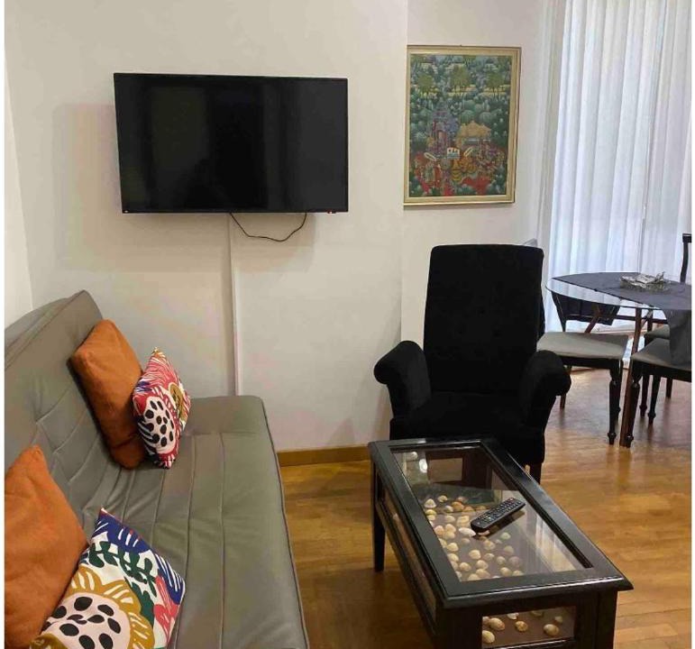 Monti Apartment | IN FRONT OF COLISEUM 3