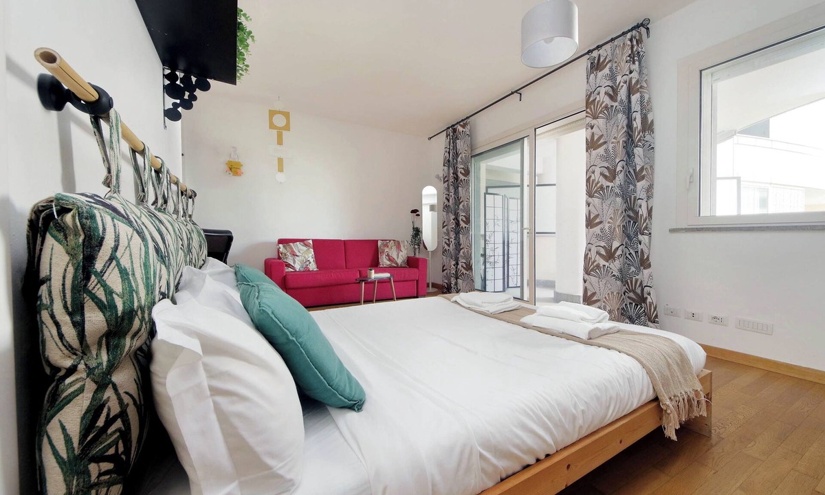Quartiere XXII Collatino Apartment | Julie's Flat by Domus&Dimore