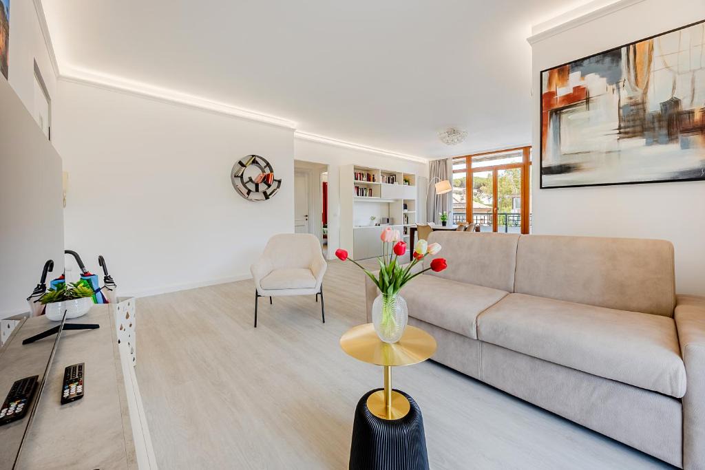 Aurelio Apartment | La Casa del Tomo - Metro A - Parcheggio Privato - 6 ospiti