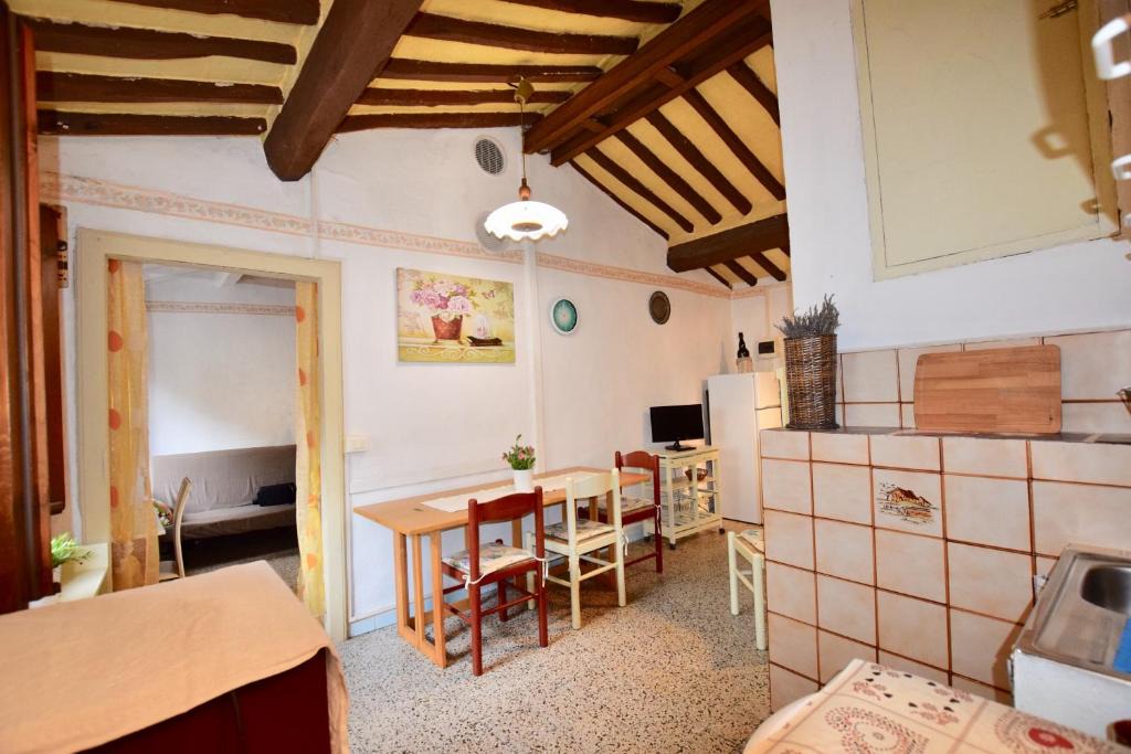 Campiglia Marittima House | La casa per il teatro