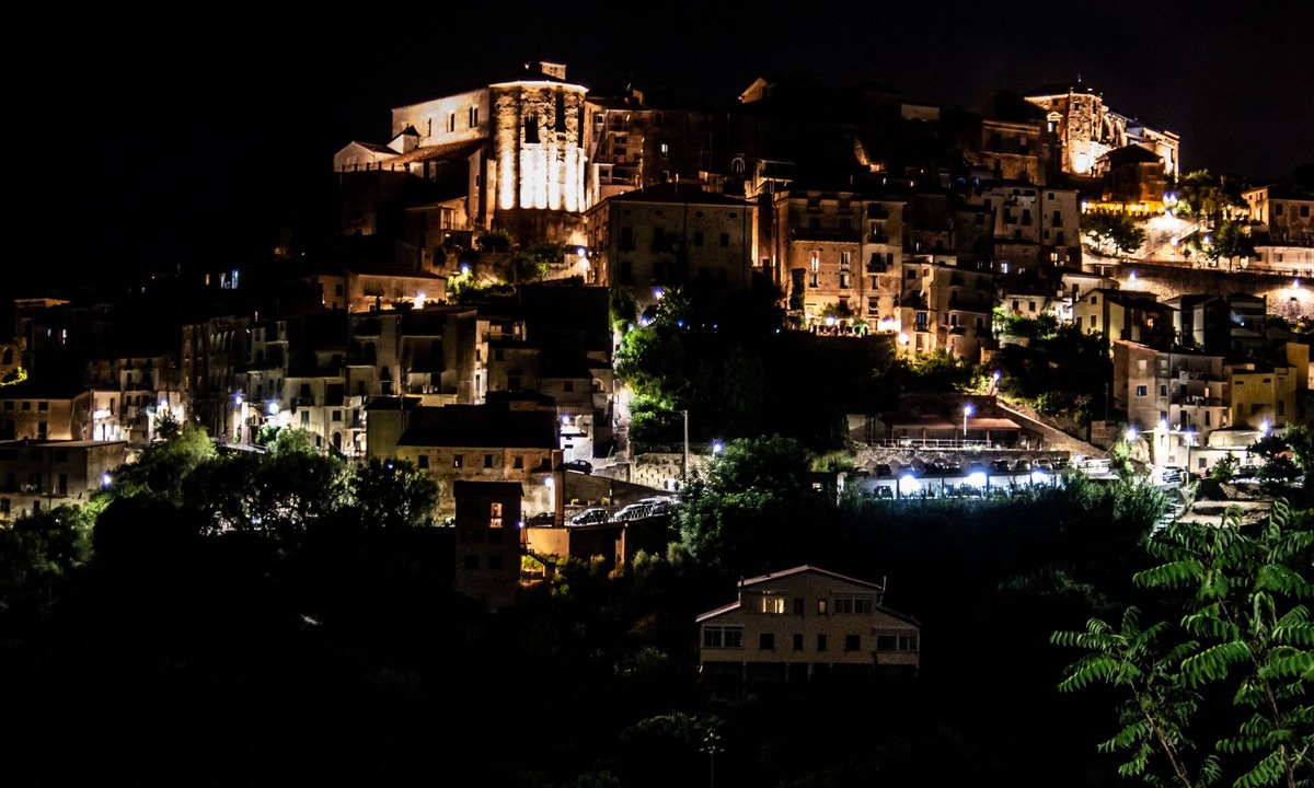 Marina Lido House | La Chianozza, secluded two-room apartment near the beaches