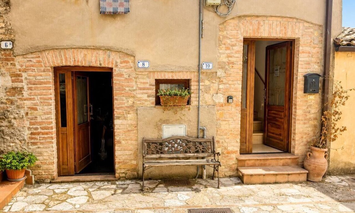 Dunarobba House | La Dimora del Lago Tiberino: An Umbrian Village Near Todi and the Fossil Forest