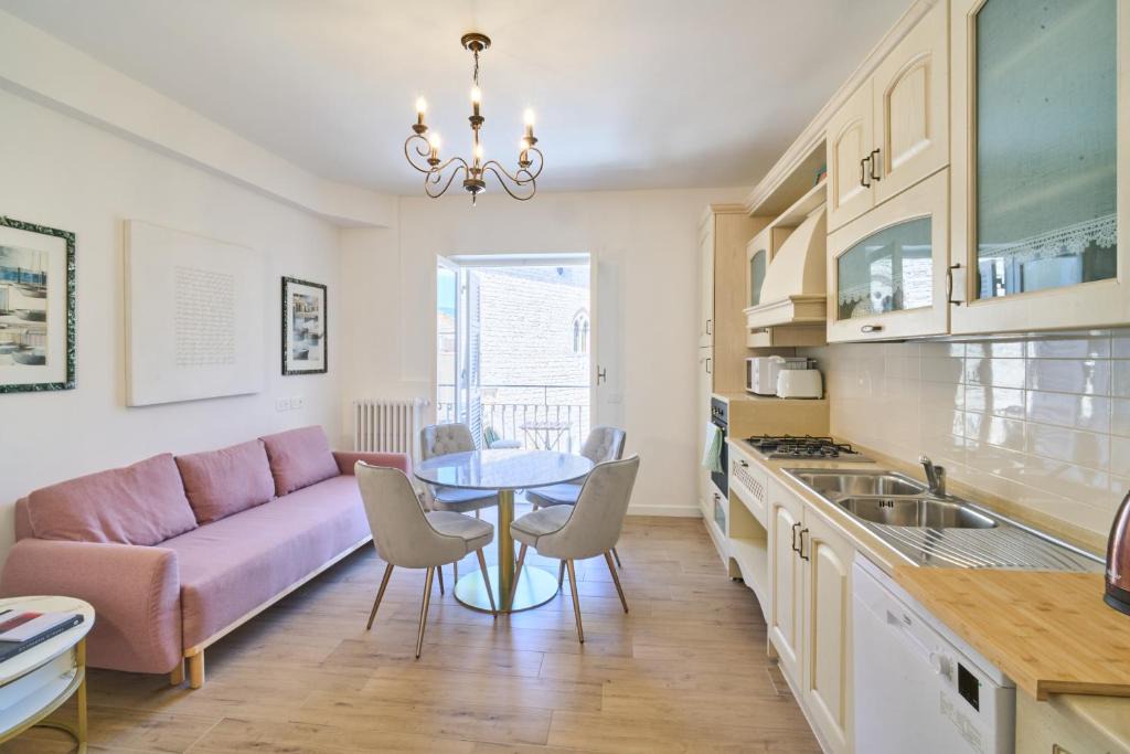 Atina Apartment | La Ducale Collection - Casa Aurea & Loft Cantelmo