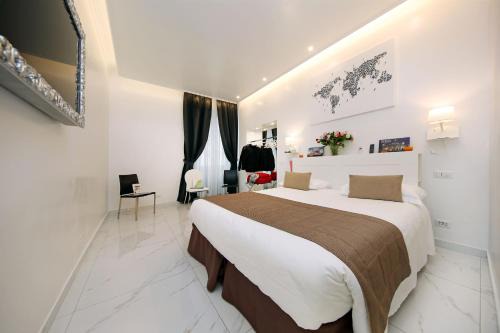 Rione III Colonna Apartment | La Maisonnette Tritone Trevi Apartment Rome