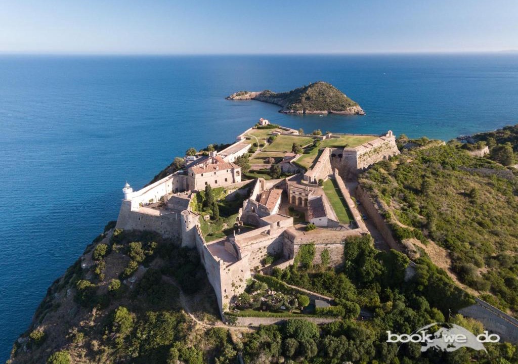 Porto Ercole Apartment | La Rocca 2 - Bookwedo
