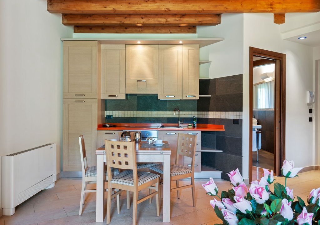 Scanno House | Lake-view Holiday Home in Scanno with Garden and Fireplace