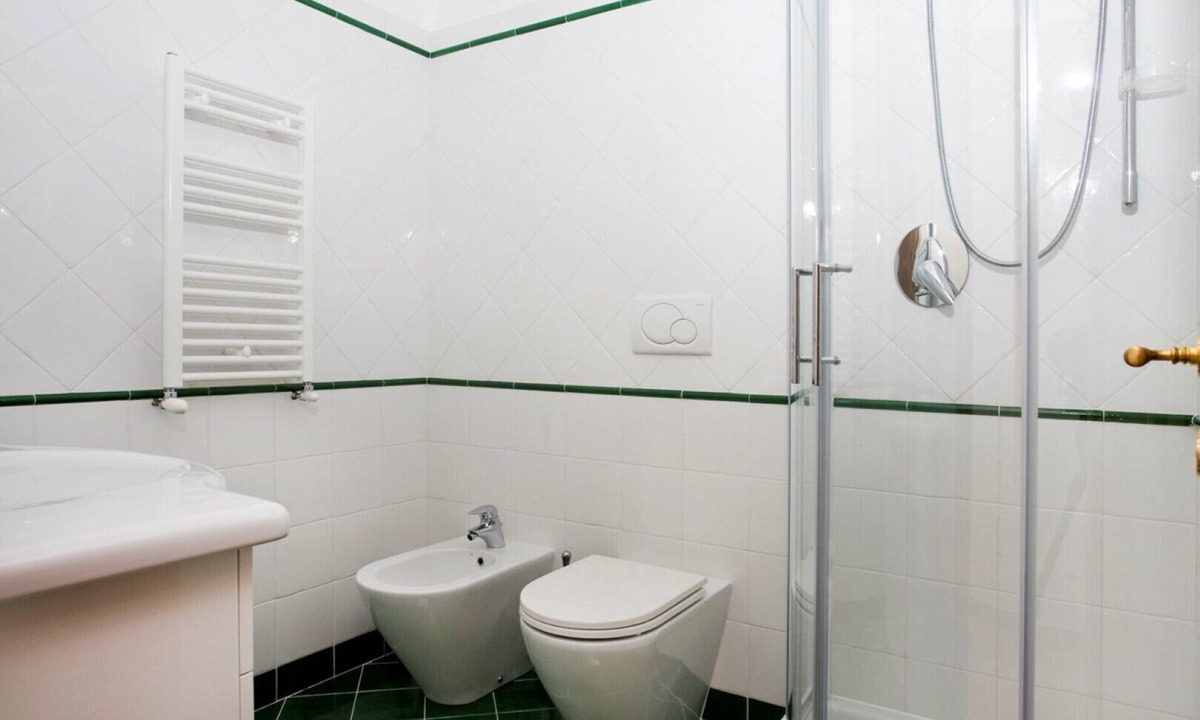 Zona LIX Polline Martignano Apartment | Lakeside Farmhouse Apartment in Rome, Potrero Grande - Owl Apartment