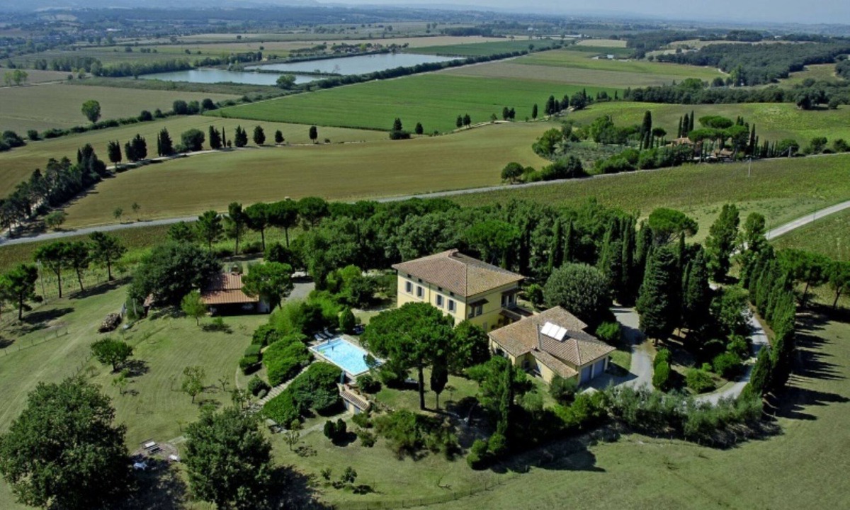 Po' Bandino Villa | Large Villa for 15 guests. Private pool. Trasimeno Lake