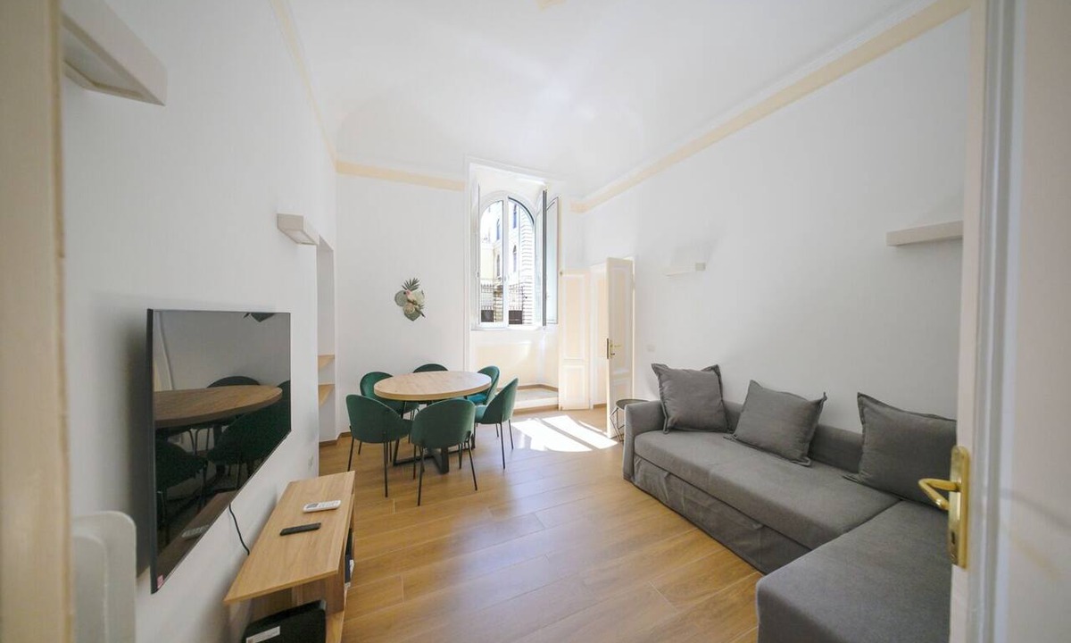 Rione XVIII Castro Pretorio Apartment | Lilla Home