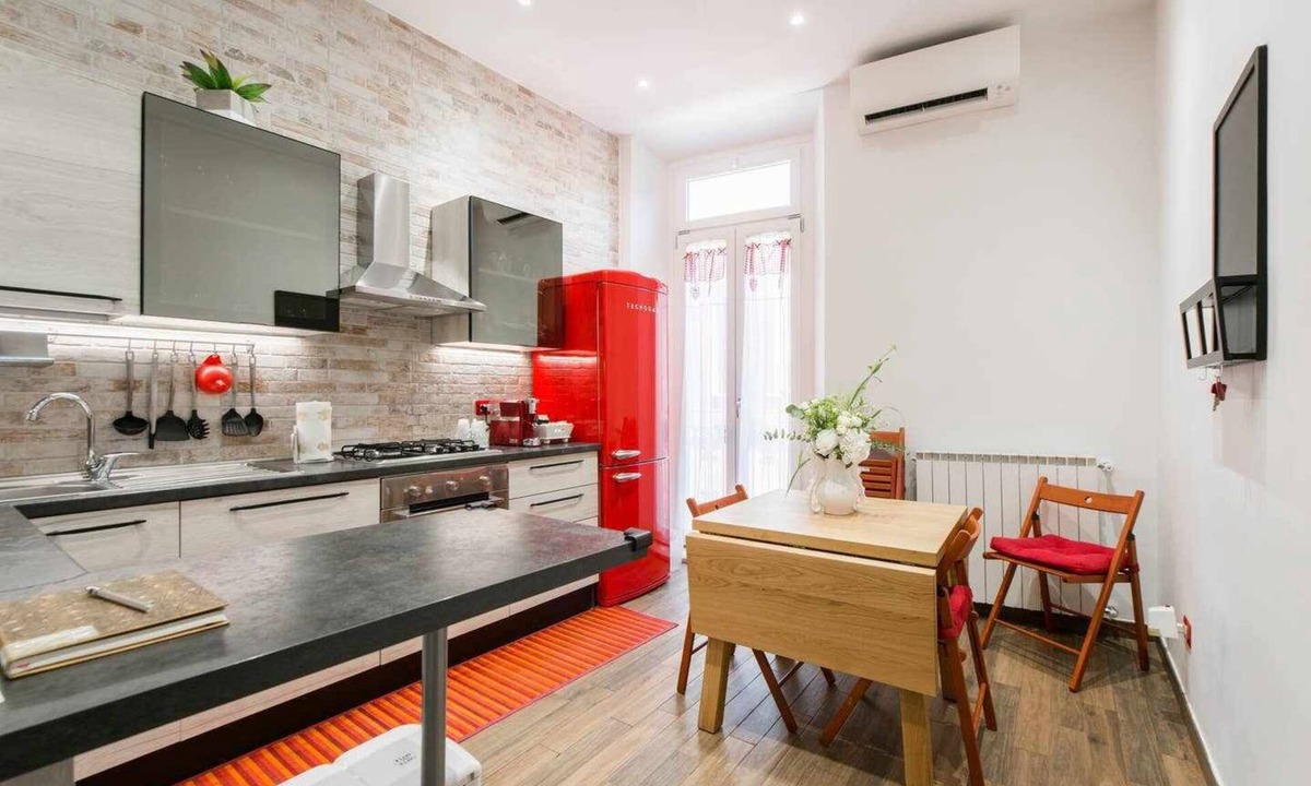Nettuno Apartment | Little House in the center