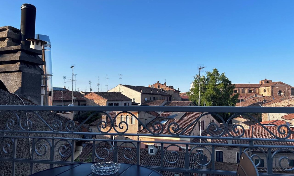Ferrara Historic Centre Apartment | Loft with Rooftop - Historic Center