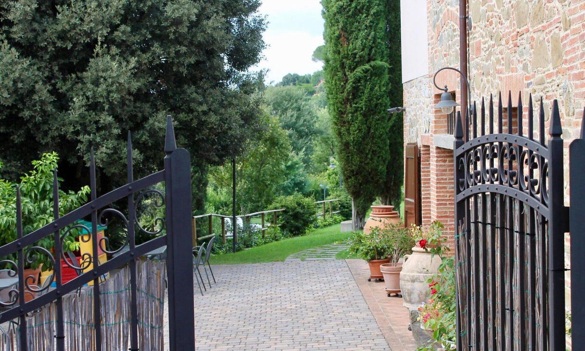 Po' Bandino Villa | Lovely apartment in villa for 9 guests with WIFI, A/C, pool, TV and patio
