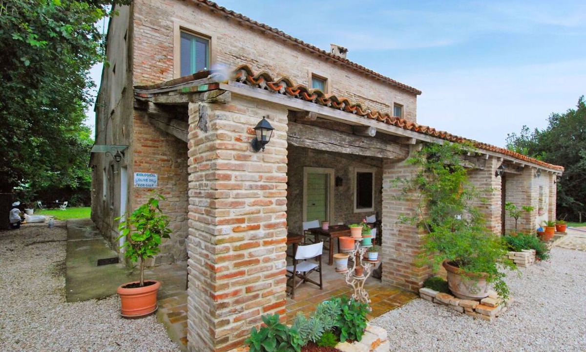 Granarola Apartment | Lovely apartment for 2 guests with A/C, WIFI, pool, TV, patio and pets allowed