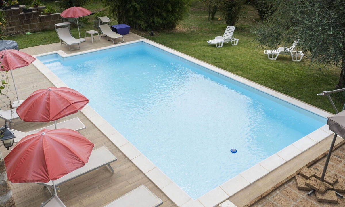 Corchiano Apartment | Lovely apartment for 8 people with pool, WIFI, TV, patio and pets allowed