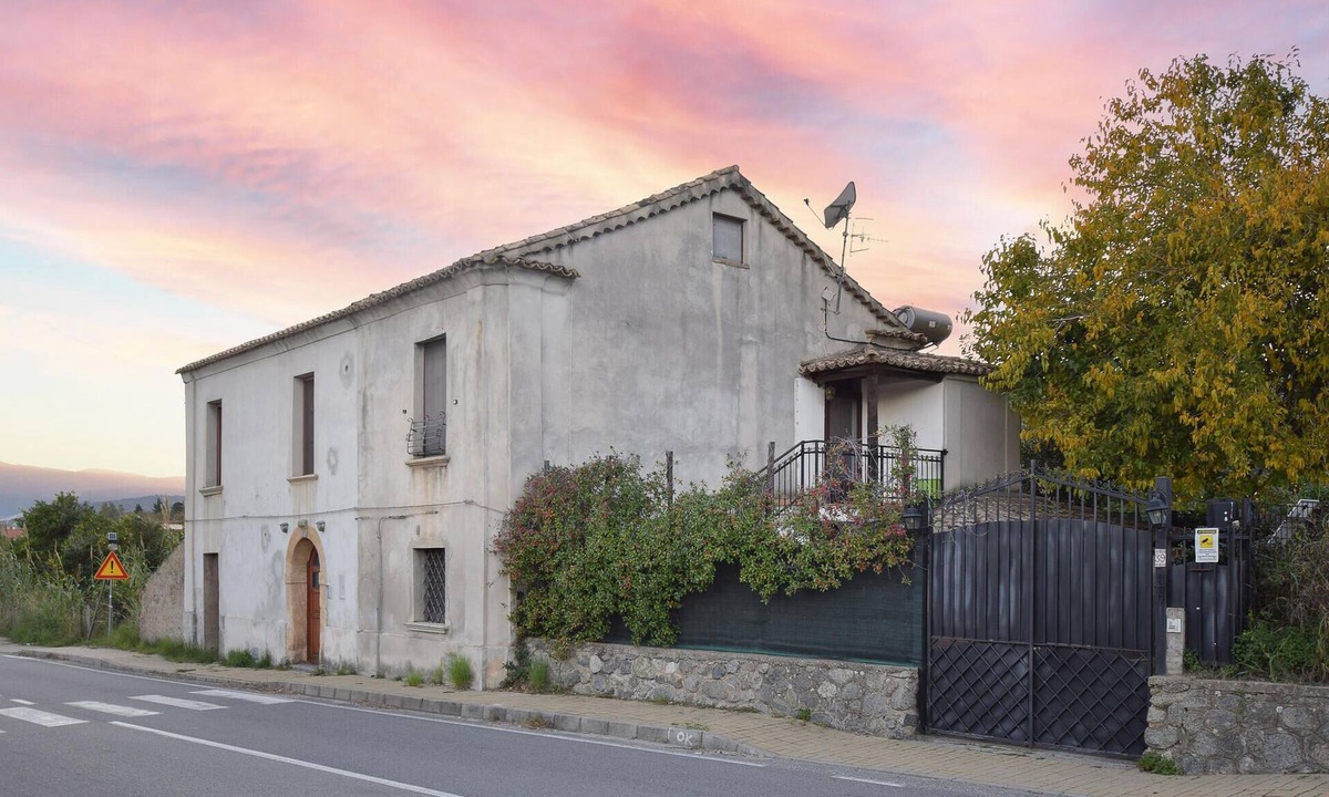 Calalunga-Pietragrande House | Lovely home in Montauro with WiFi