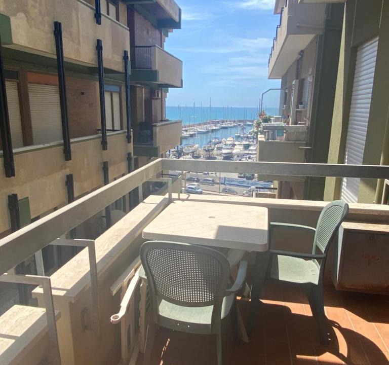 Nettuno Apartment | Lucia House mare Nettuno
