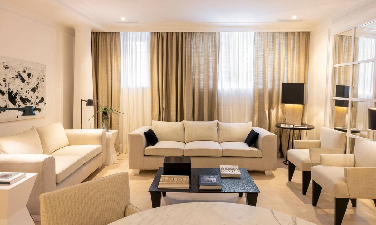 Trastevere Villa | Luxurious Villa in the Heart of Trastevere