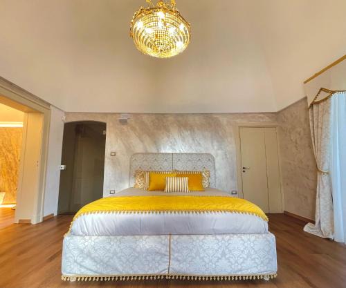 Giovinazzo House | Luxury Regia Suite with Swimming Pool