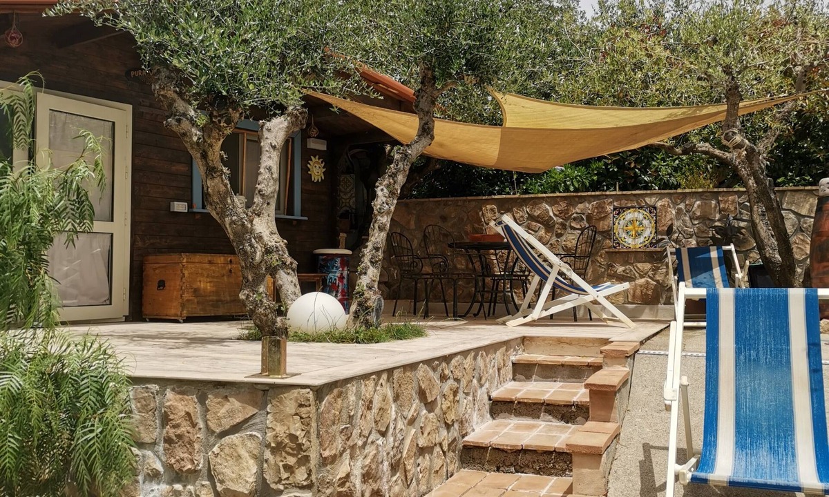Fonte Blanda Cottage | Magnificent cottage surrounded by olive trees and aromatic plants.