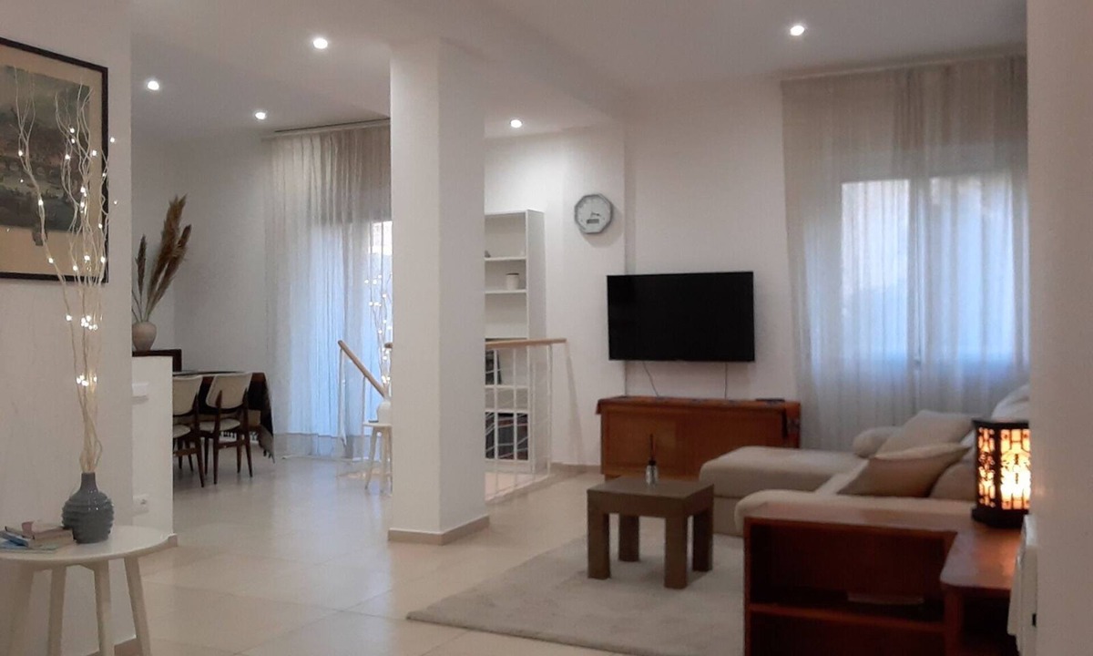 Quartiere XXXIV Lido di Ostia Levante Apartment | Magnificent Apartment in Downtown Ostia