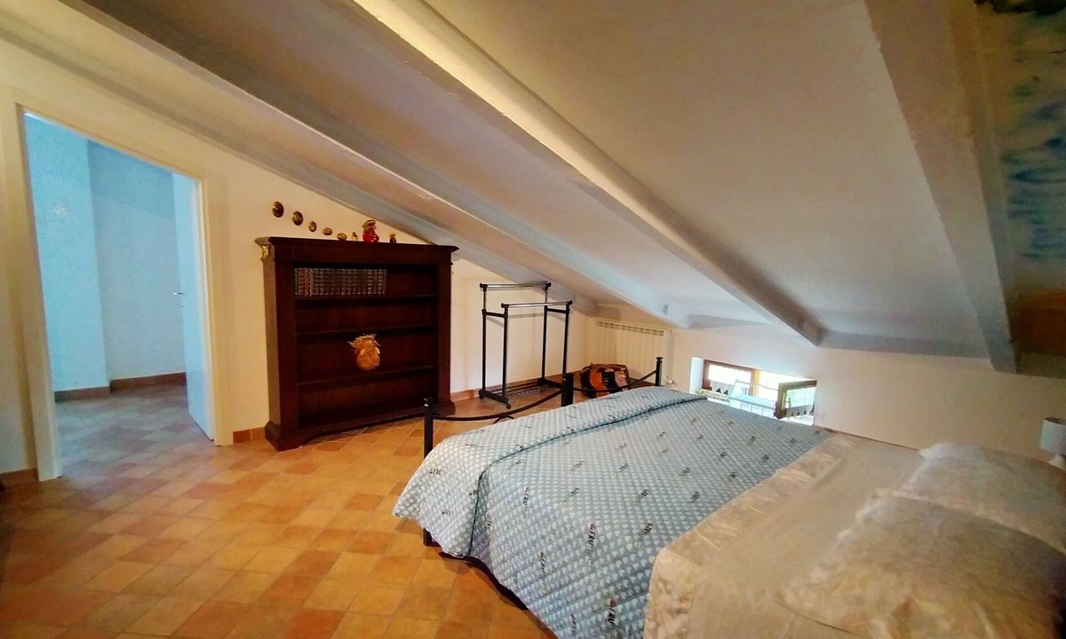 Frontone Bed & Breakfast | Mansarda Viti