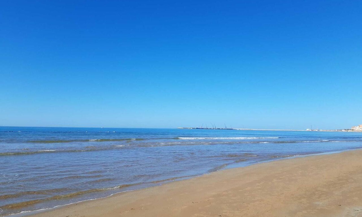 Pozzallo Apartment | Mariposa blu 2 mins to the main beach
