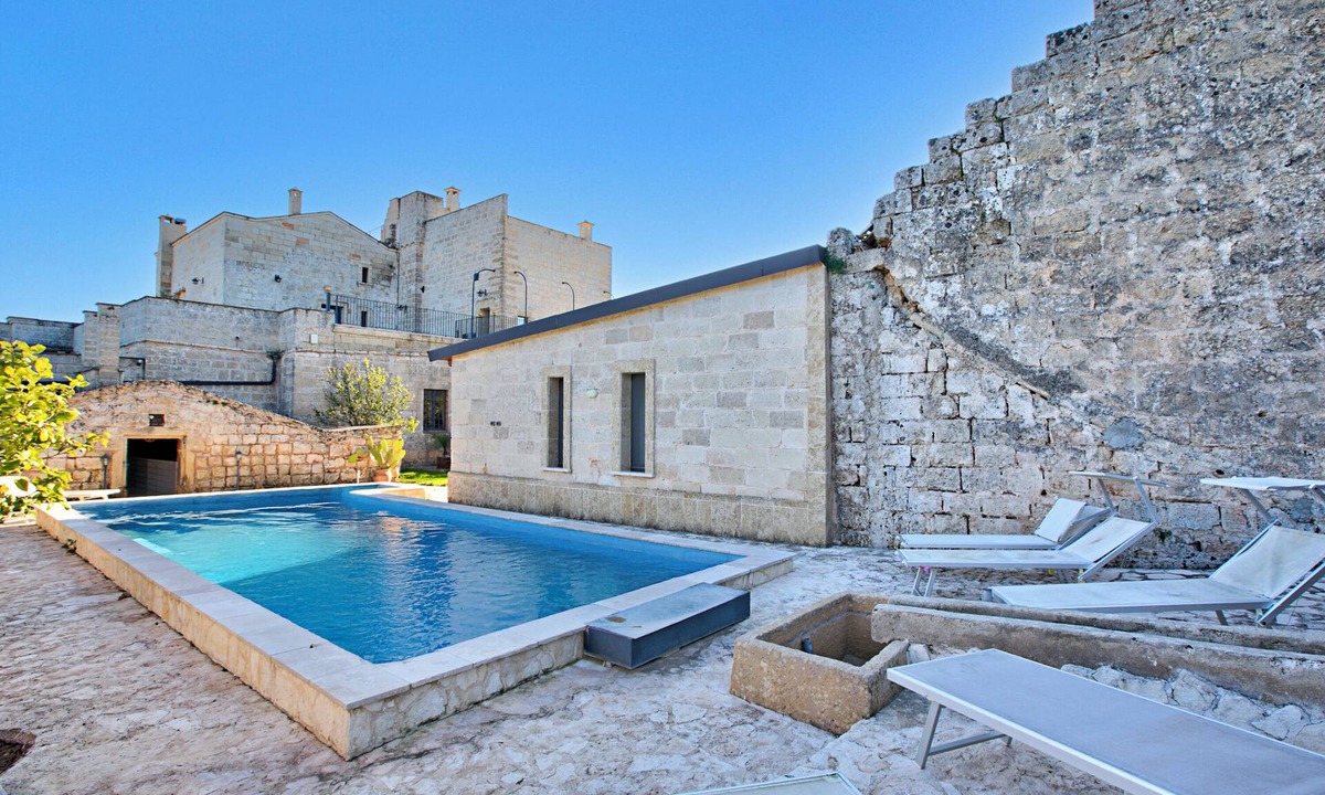 Villa Castelli House | Masseria Antoglia Melograno Classic Room, Villa Castelli, Italy