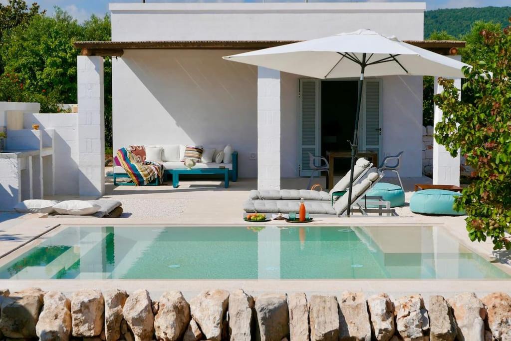 Fasano Apartment | Masseria Pezze Galere-La Casa del Fico con piscina idromassaggio privata