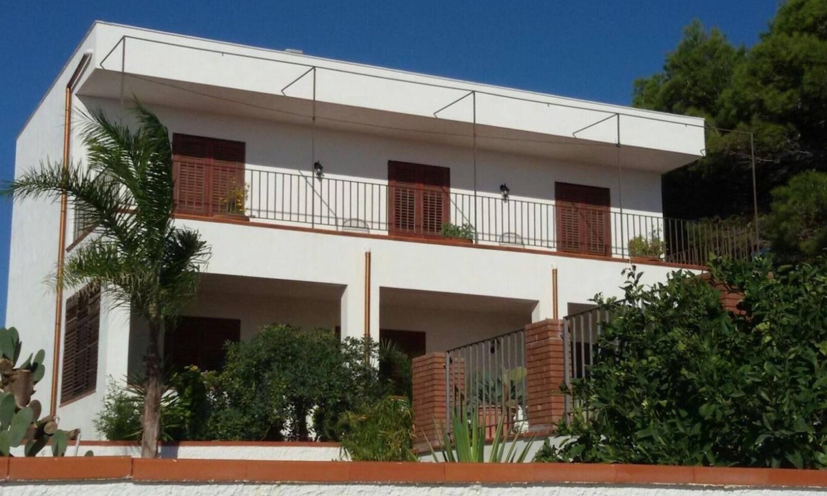 Marinella di Selinunte Villa | Mediterranean style villa overlooking the oasis of the Belice river