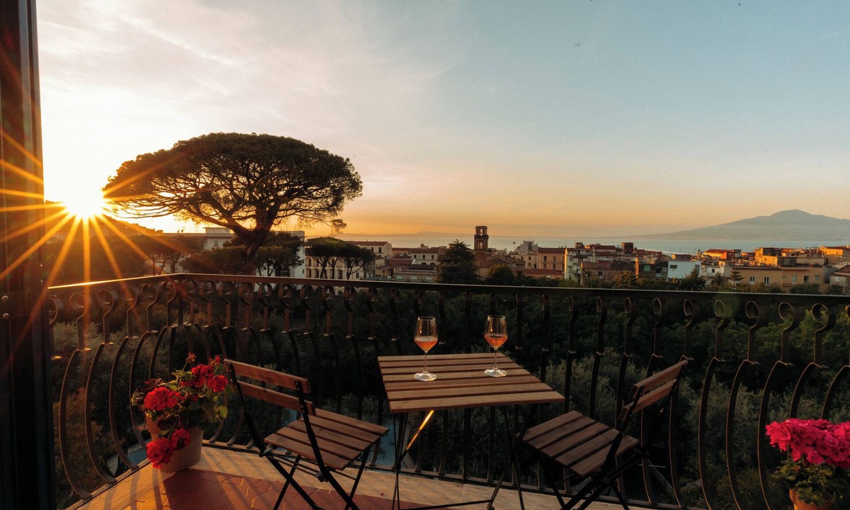 Sorrento Historic Centre Apartment | Mermaids' Dream Sorrento