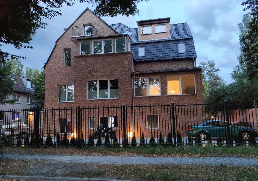 Marienfelde Apartment | Merry