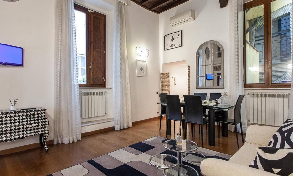 Rione VI Parione Apartment | Mial House Luxury Apartment