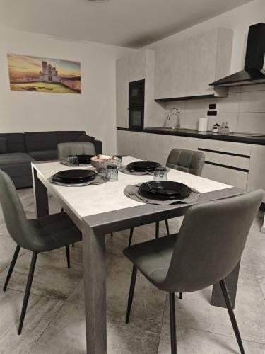 Petrignano Apartment | Modern flat near Assisi 2 minutes from airport !
