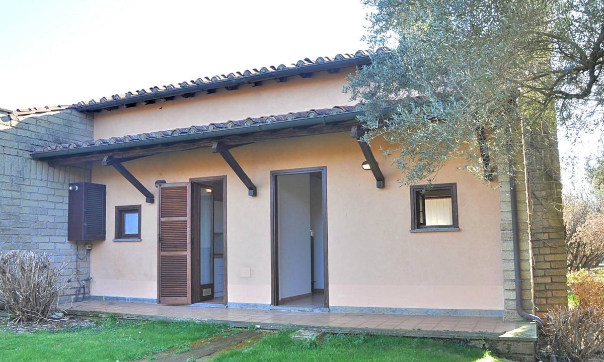 Capranica House | Montecasciano Glicine