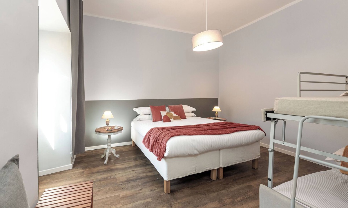 Trastevere Apartment | NEW Listing! Big apt in the Heart of Trastevere